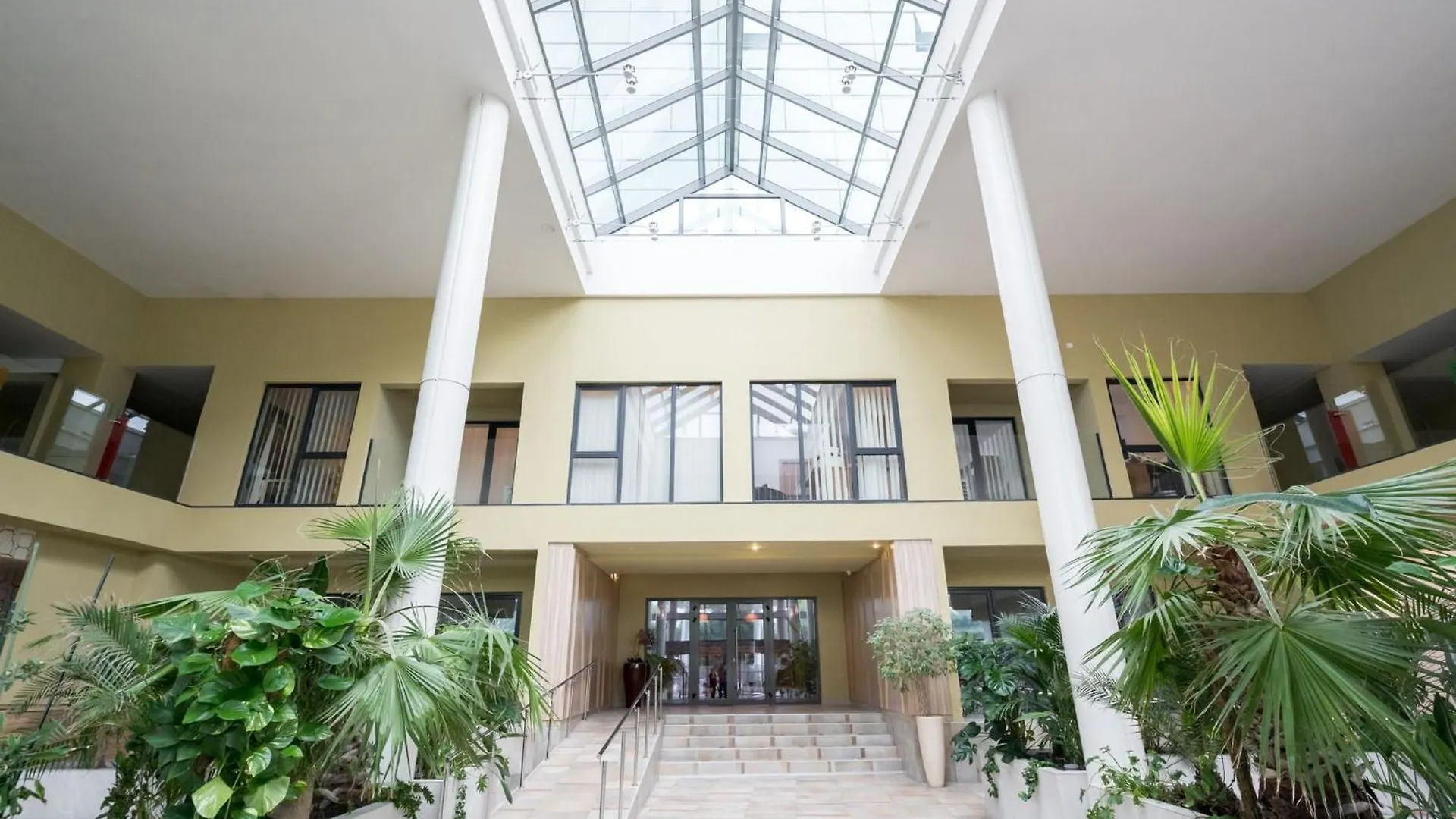 Deluxe Studios - Perfect For Short Or Long Stays Bucharest Romania