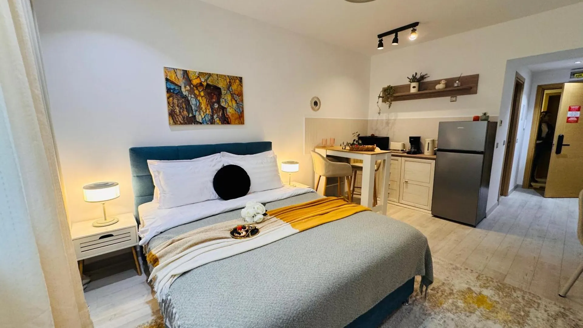 Deluxe Studios - Perfect For Short Or Long Stays Bucharest