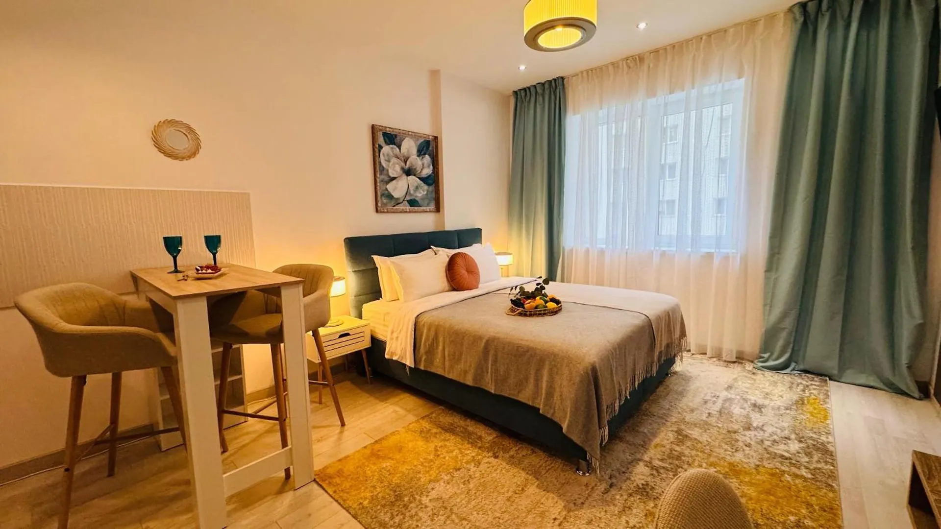 Deluxe Studios - Perfect For Short Or Long Stays Bucharest 0*,  Romania